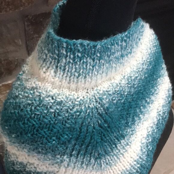 Women’s Cowl Button Scarf, One Size, Teal & Cream - Picture 2 of 5